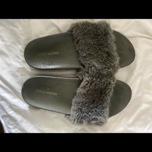 Steve Madden slippers